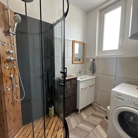 Bienvenu A L'Appart Bien-Etre Souvigny Extérieur photo