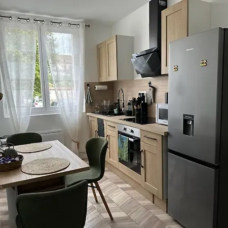 Bienvenu A L'Appart Bien-Etre Souvigny Extérieur photo